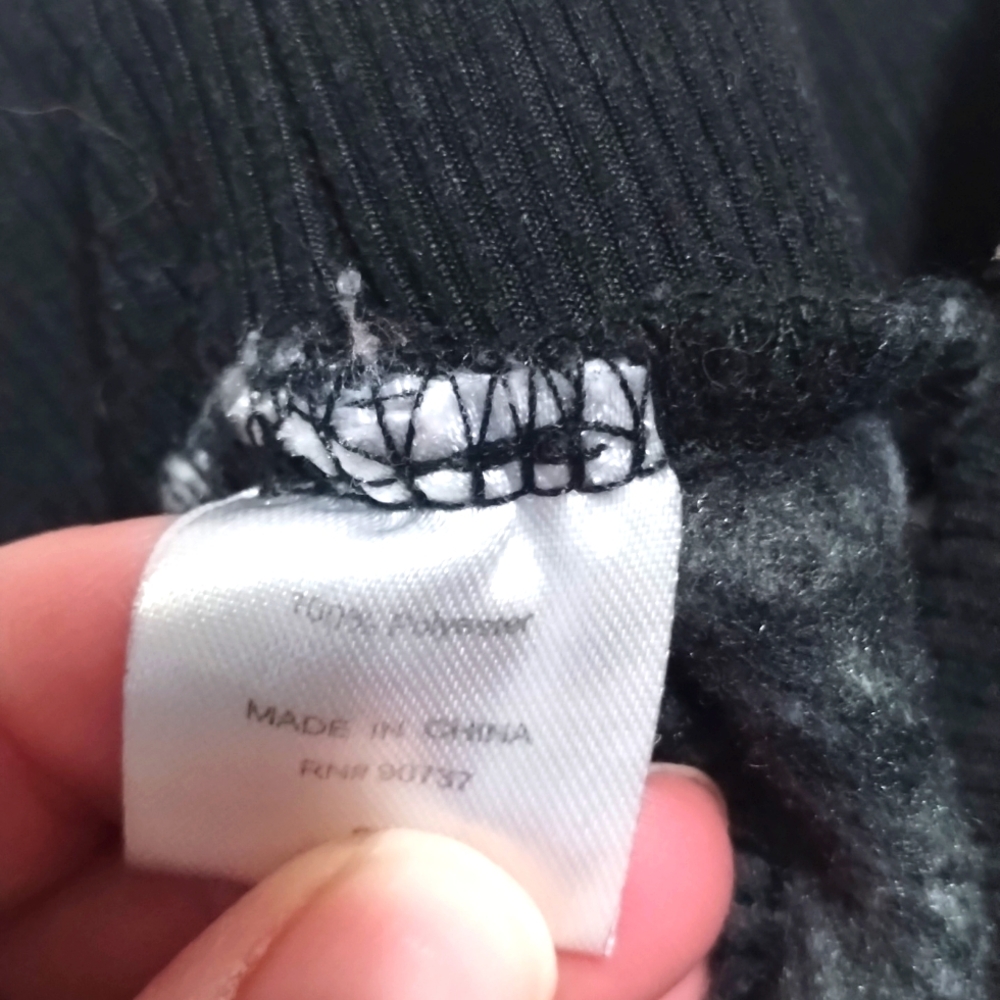Black and white fuzzy jammies pants - Picture 2 of 6